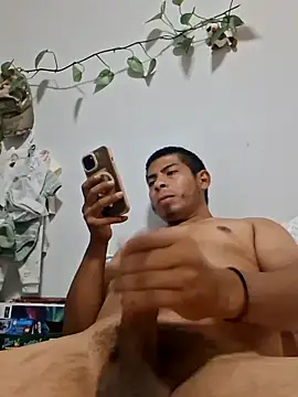 UsaGuy76 webcam