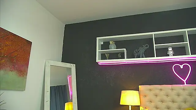 TaniaKaverina webcam