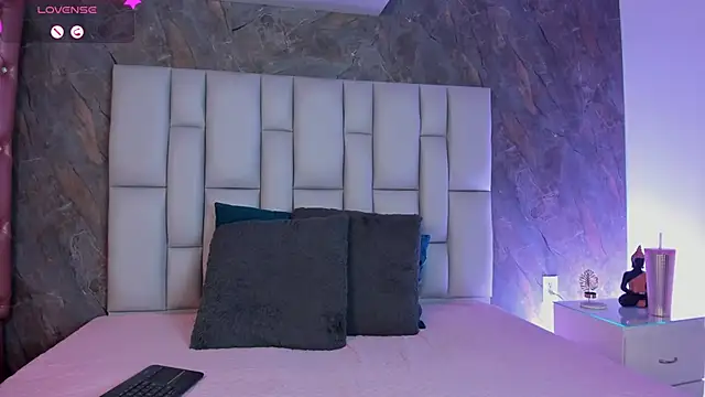 lya_gomez webcam
