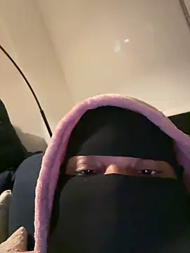 Submissive_Arab webcam
