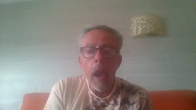 tuggy59 - Tuggy59's free webcam - UK Sex Cams