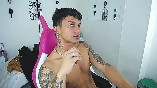 Leonard_Price webcam