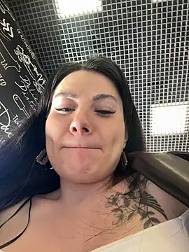 Wet__Bunny webcam