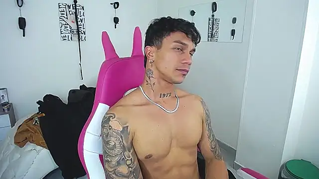 Leonard_Price webcam