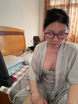 xiiuuff18 webcam