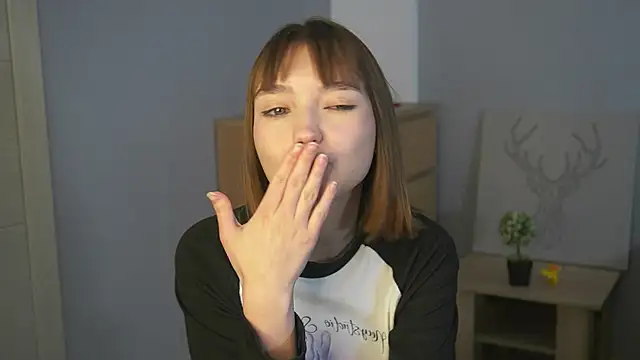 Leyla_crsh webcam