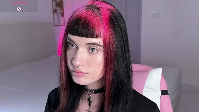 Vailyreb_ webcam