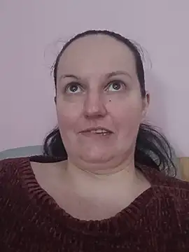 BustyLadyAlma webcam