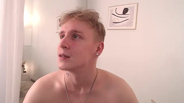 AlexxSweet webcam