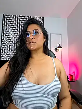 Amber_gold_ webcam