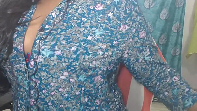 sophia_your - Sophia_your's free webcam - UK Sex Cams