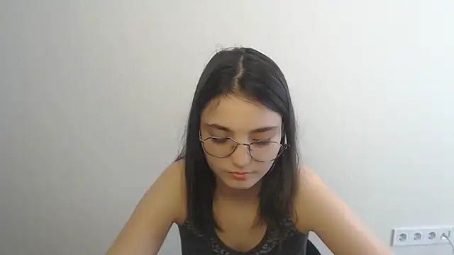 sun_shine__ - Sun_Shine__'s free webcam - UK Sex Cams