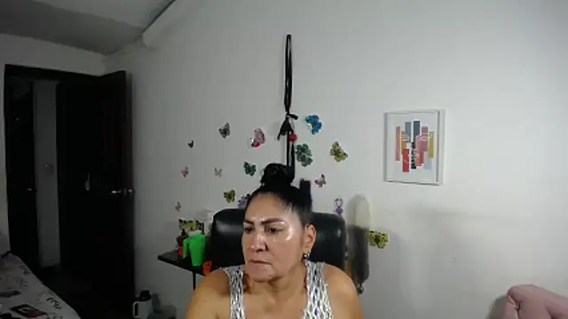 mature_bigboobs10 webcam