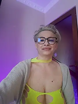 LunaBlaise webcam