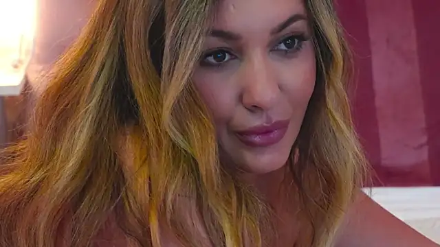YaaraCollins webcam