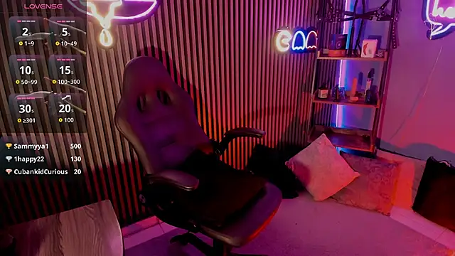 Maximoking26 webcam