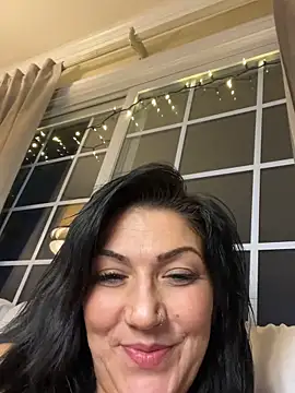 LittleMissEeve Live Webcam on Stripchat