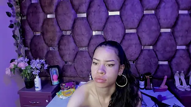 Nanis_James webcam
