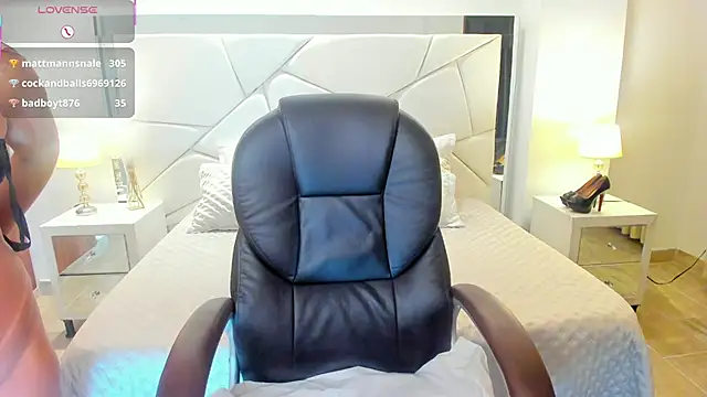 Natasha_Kiim_ webcam