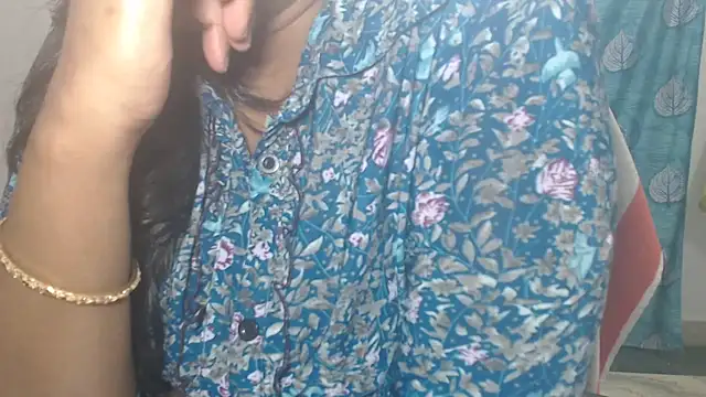 Sophia_your webcam