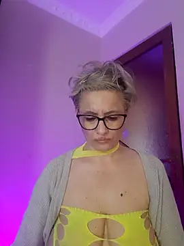 LunaBlaise webcam