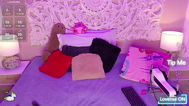 MalaikaBrown webcam