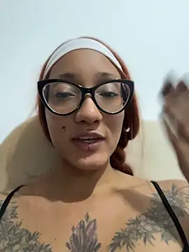 maya1_ webcam