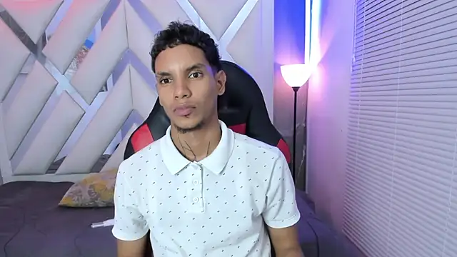 kai_storm77 webcam