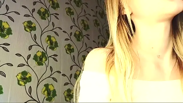StarFrom_Hell webcam