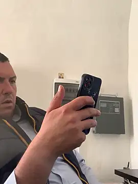 Mike8523 webcam