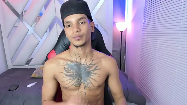 kai_storm77 webcam