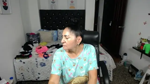 mature_bigboobs10 webcam