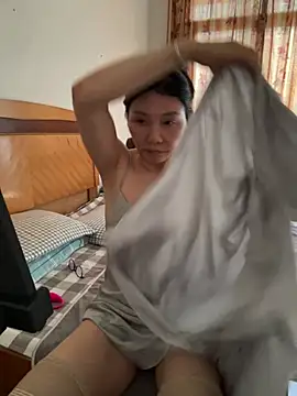 xiiuuff18 webcam