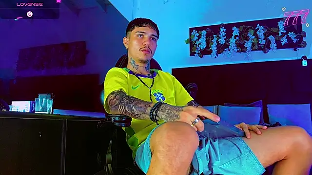 HannibalLester live sex cam
