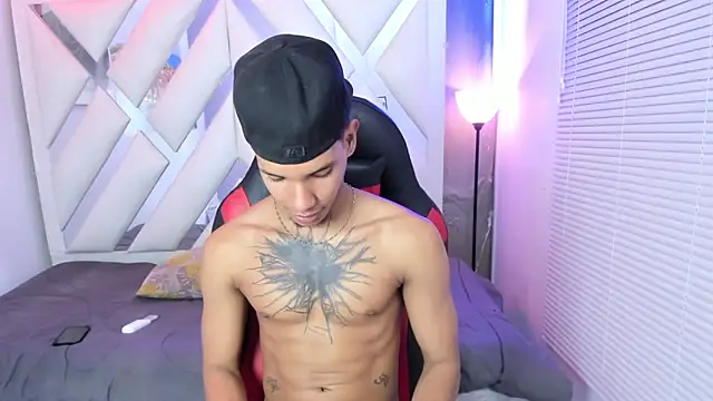 kai_storm77 webcam