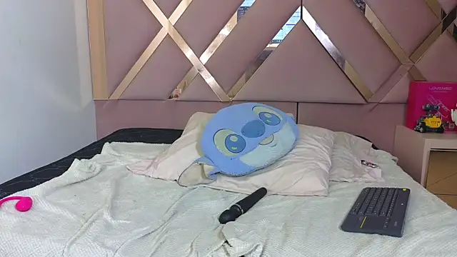 Sophia_moo_ webcam