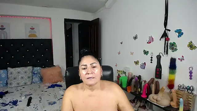 mature_bigboobs10 webcam