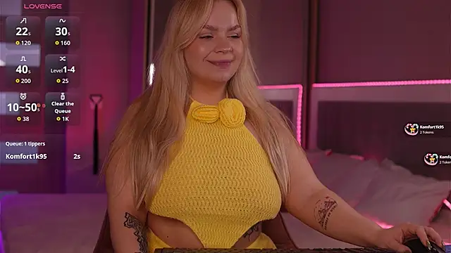 LisaLove3 webcam
