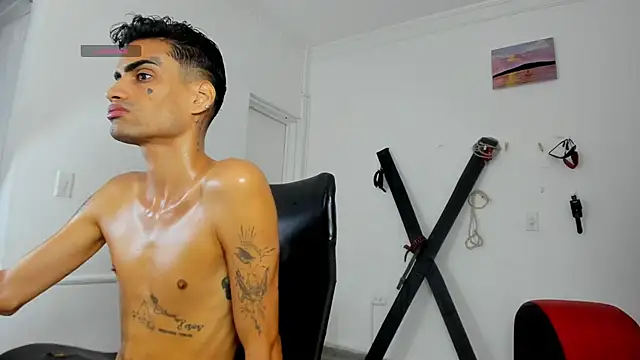 Gay_Red_Room webcam