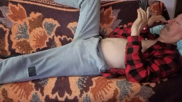 loverboyxxx69 webcam