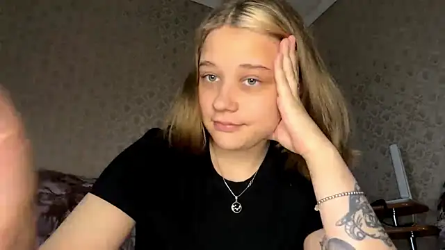 HildeConery webcam