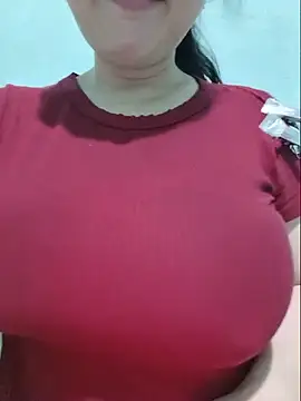 Shine_Mai