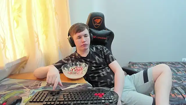 iliaskrislove webcam