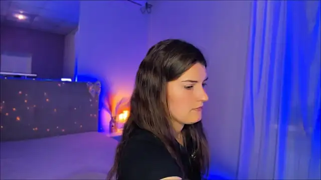 Laura_Leee webcam