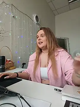Juicy_PeachLux webcam