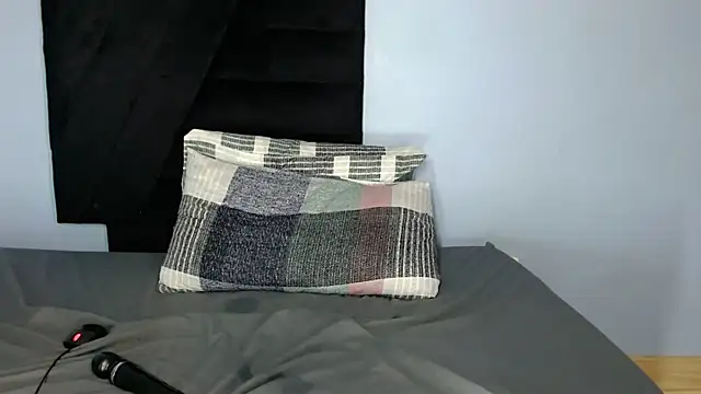 Loyal_Sashaa webcam