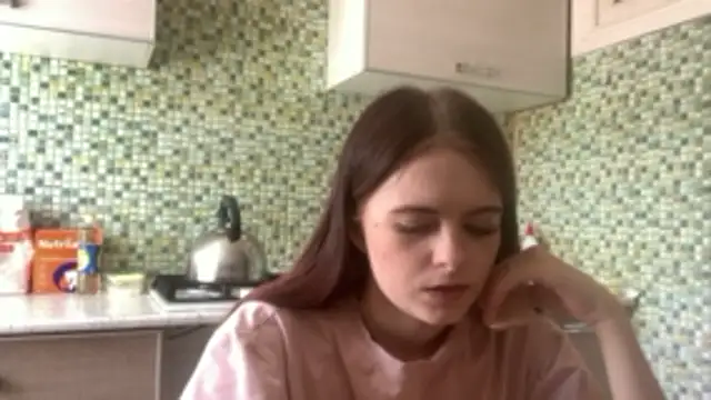 KikiAmino webcam