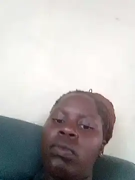 Yummypussy25 webcam