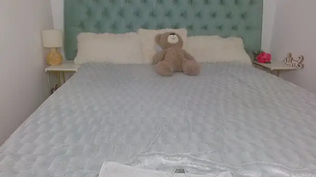 Erika_bestboobs webcam