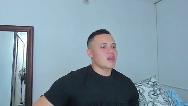 KingLevi01 webcam
